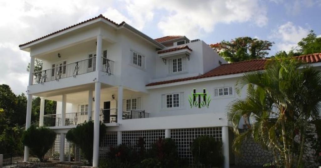 Hill Top Kingston Jamaica Екстериор снимка